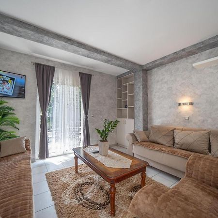 ריסאן Apartman Anja מראה חיצוני תמונה