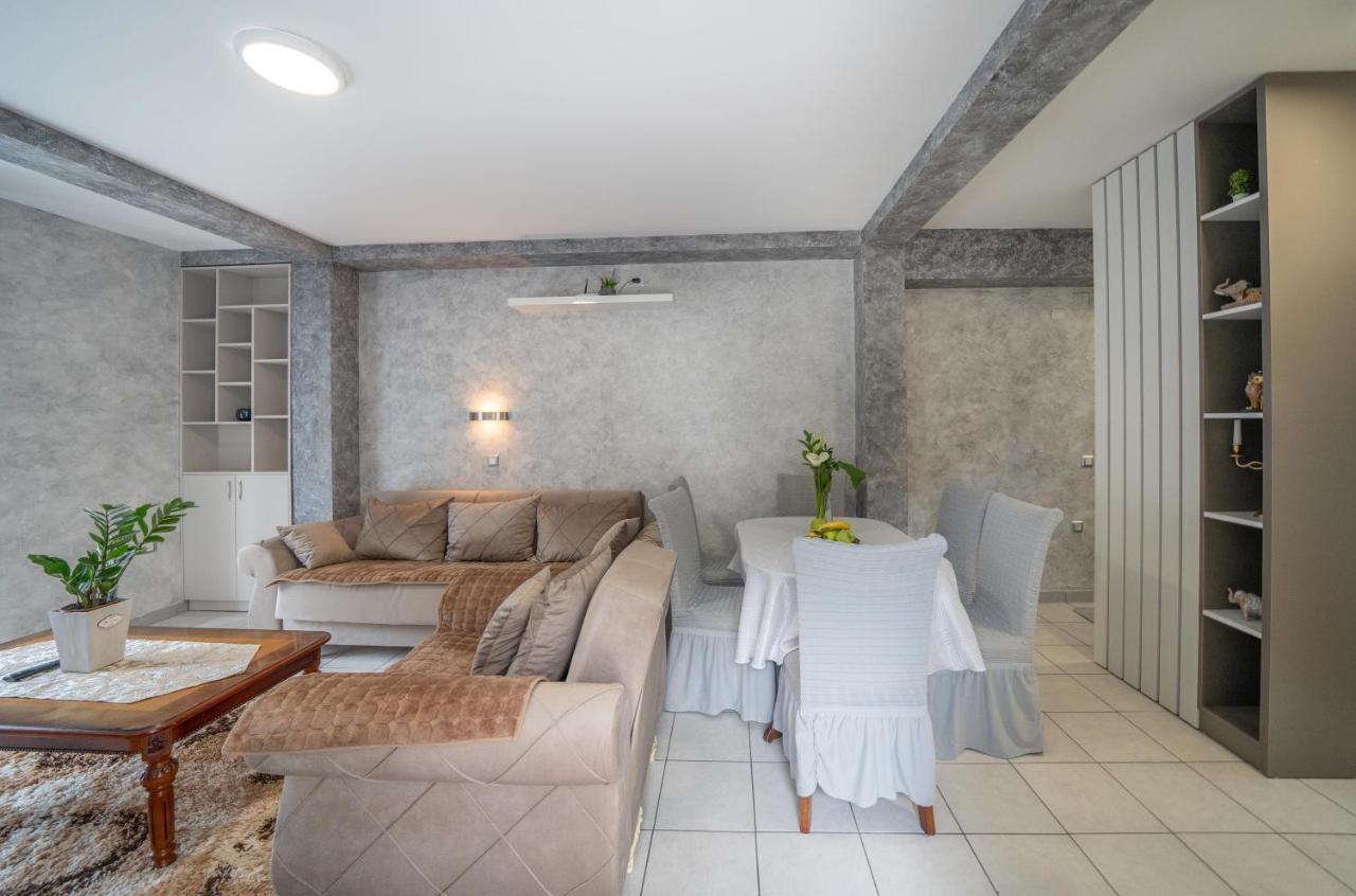 ריסאן Apartman Anja מראה חיצוני תמונה